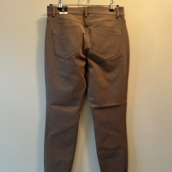 Express Performance Legging - Picture 2 of 3